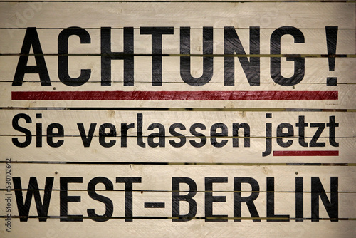 Grenzschild West-Berlin