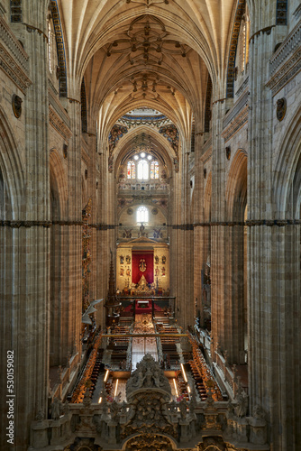 Foto Salamanca, Spain - June, 28, 2022, Central Chamber of the Cathedral of Salamanca