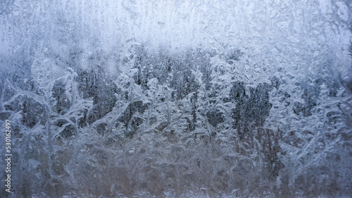 frost pattern on a window © kuuart
