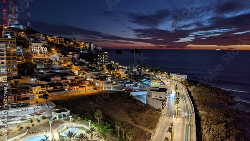 Foto View of Malecón of Mazatlán at Night