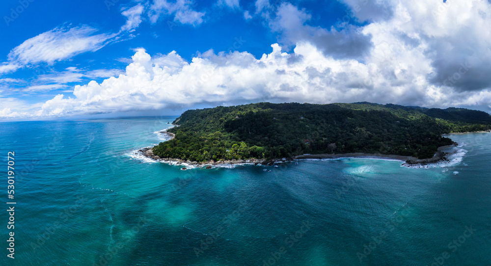 Obraz premium Panorama of Corcovado beach on the osa peninsula of Costa Rica