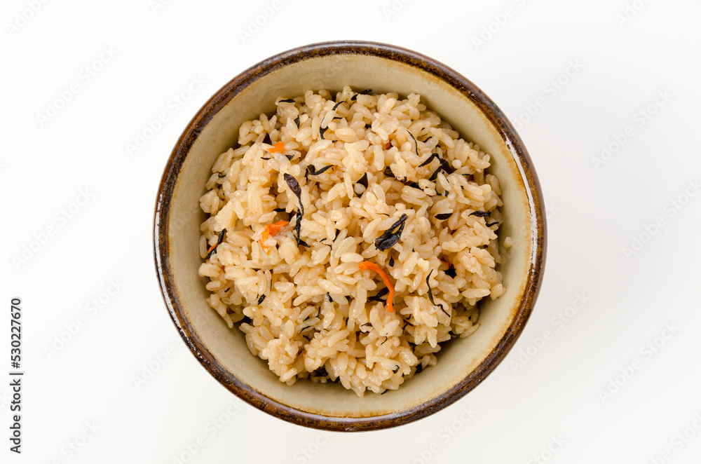 クファジューシー (沖縄風炊き込みご飯) クファジューシー (沖縄風炊き込みご飯)