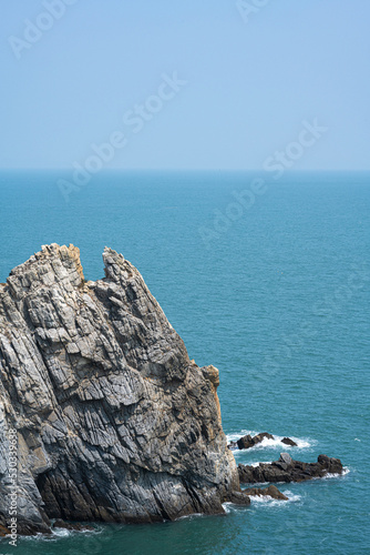 rocks and sea © Xuerou