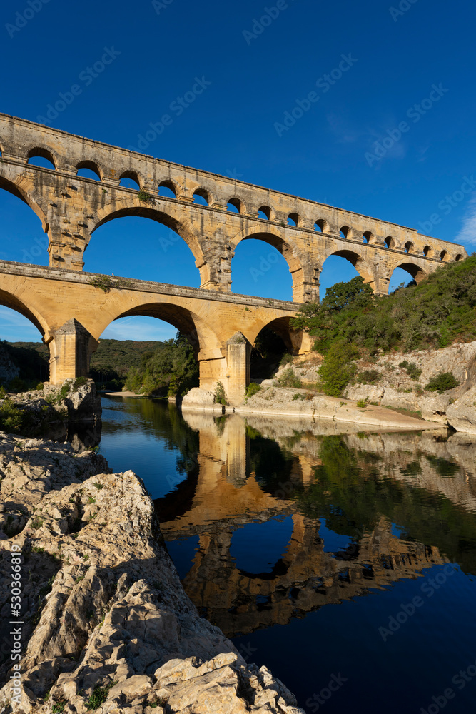 Vertical view of famous Pont du Gard