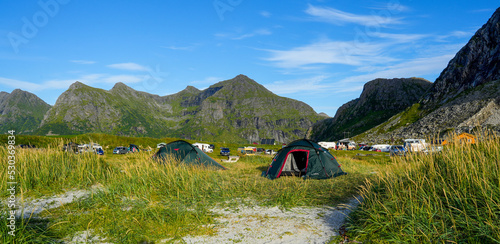 Zelten und Camping am Strand auf den Lofoten