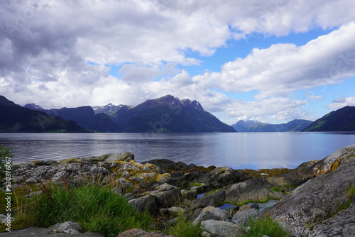 Fototapeta Naklejka Na Ścianę i Meble -  Blick auf den Nordfjord in Norwegen