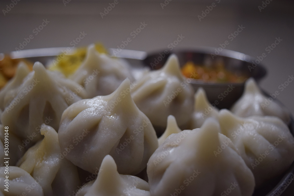 बाप्पाचे आवडते उकडीचे मोदक - Ukdiche Modak बाप्पाचे आवडते उकडीचे मोदक - Ukdiche Modak
