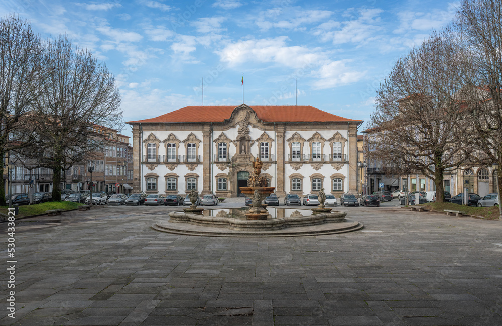 Braga City Hall (Paços do Concelho) and Pelican Fountain - Braga, Portugal
