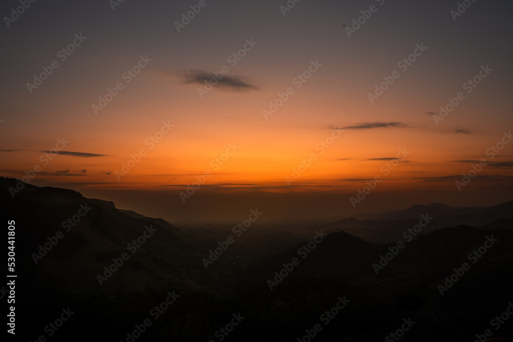 Obraz premium sunset over the mountains