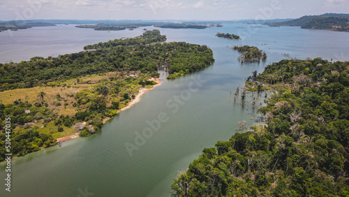 Konstfotografi Rio Xingu na cidade de Altamira, regiao Norte, no Brasil