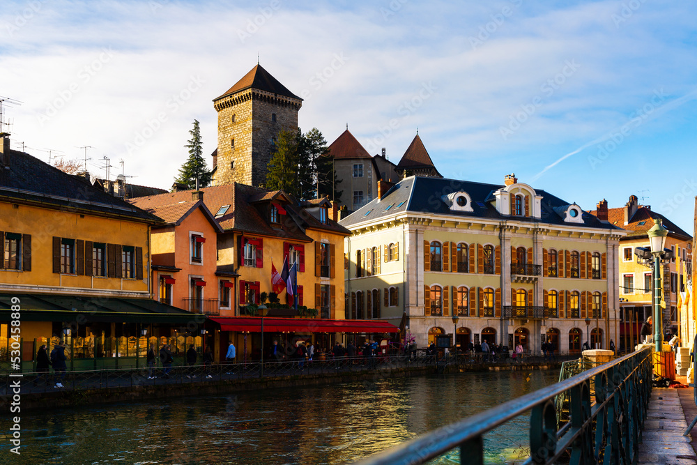 Fototapeta premium Medieval city of Annecy with Thiou canal at sunny winter day, Haute Savoie department in Auvergne Rhone Alpes region, France