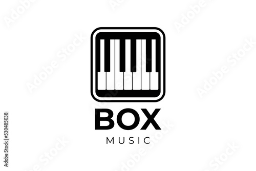 Piano logo template Vector illustration