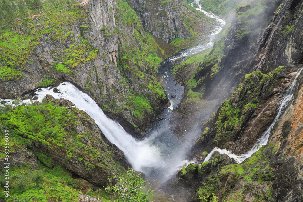 Obraz premium View at the Voringfossen Waterfalls in Eidfjord - Norway