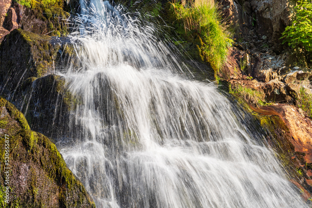 Waterfall cascades