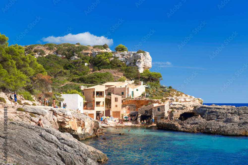 Bay and cliffs of S'Almunia - Majorca - 4238