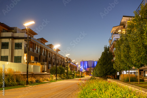 Fototapeta Naklejka Na Ścianę i Meble -  street in the evening sunset