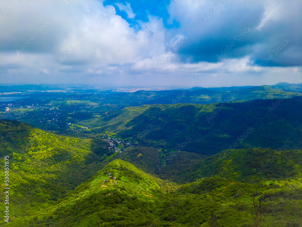 Naklejka premium landscape with mountains