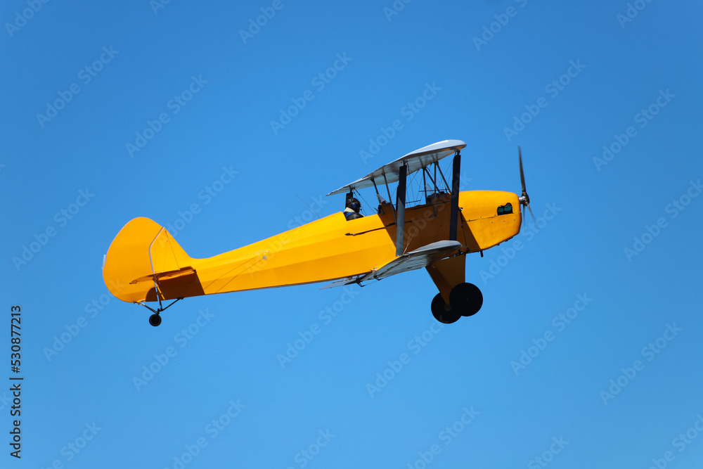 avion vintage en vol