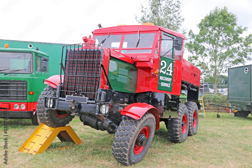 Fototapeta premium Vintage truck in a field