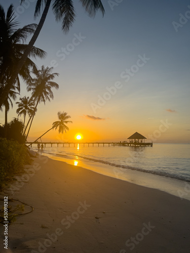 Sonnenuntergang auf den Malediven Insel Filaidhoo