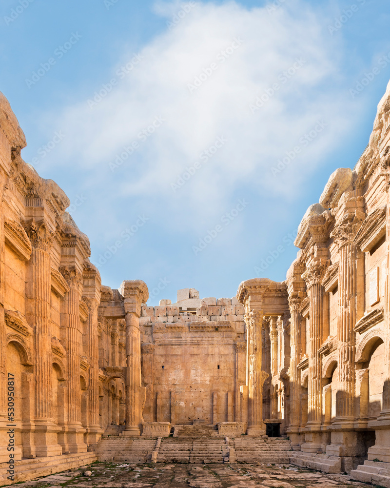 Naklejka premium Temple of Bacchus, Heliopolis Roman ruins in Baalbek, Lebanon