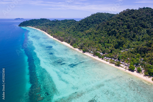 Resort on beautiful tropical island beach © Sunanta