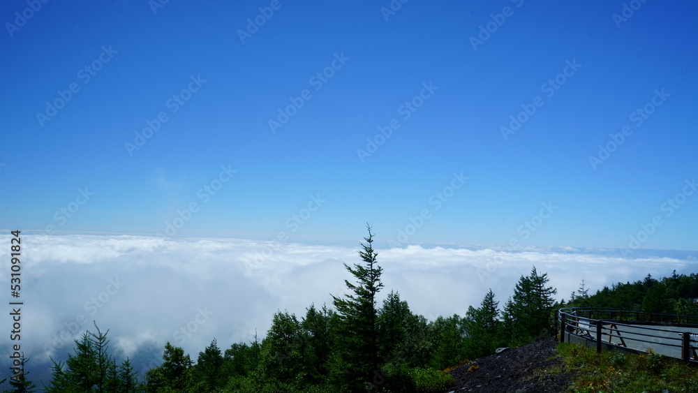 This place is known for the sea of clouds that is visible from points of high elevation