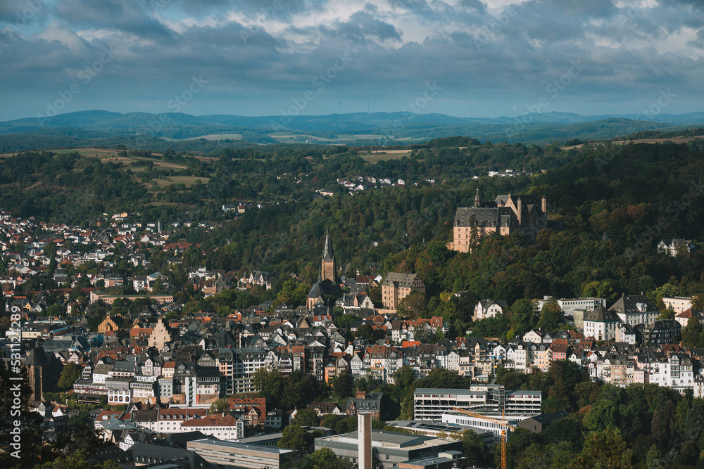 Blick von Lahnbergen auf Stadt Marburg