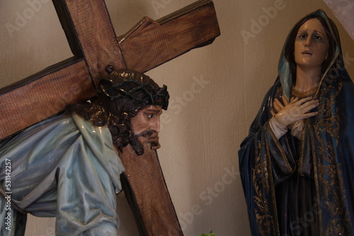 Jesus carregando a Cruz e o encontro com Maria photo