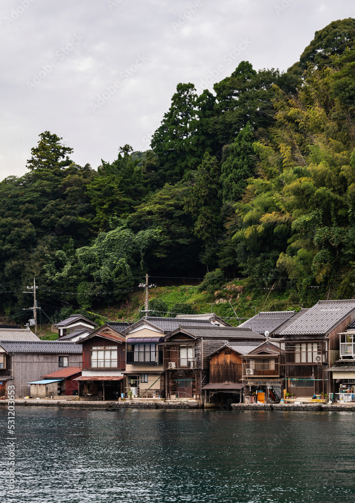 舟屋の街の風景