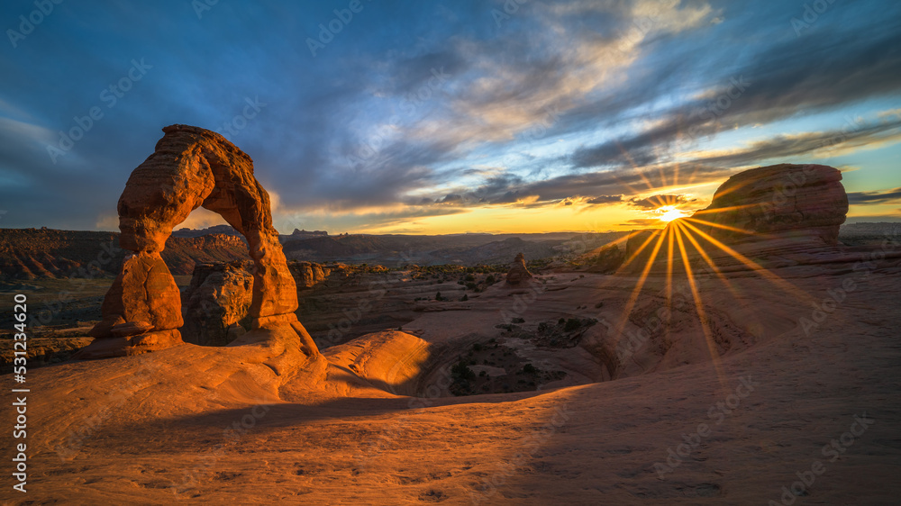 sunset at delicate arch, arches national park, usa