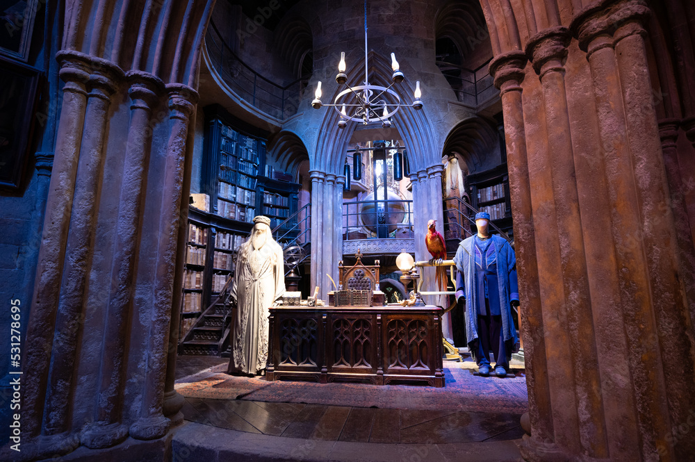 Obraz premium Leavesden, UK - August 23, 2022: Exhibits inside the Making of Harry Potter tour at Warner Bros studio.