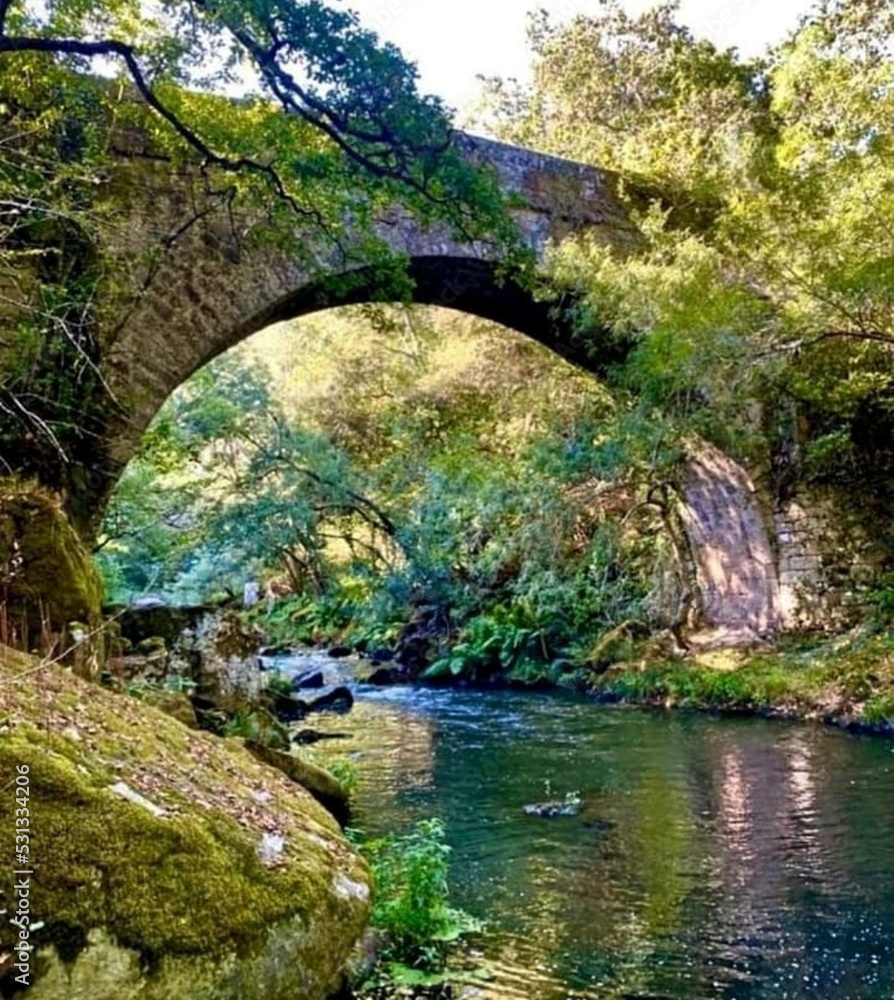 Puente romano sobre el río Umia en Caldas de Reis, Galicia Puente romano sobre el río Umia en Caldas de Reis, Galicia