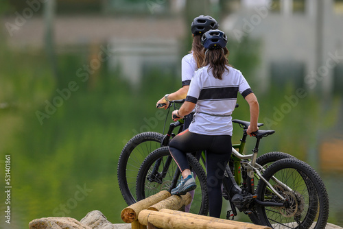 e-bike giro in montagna bici elettrica