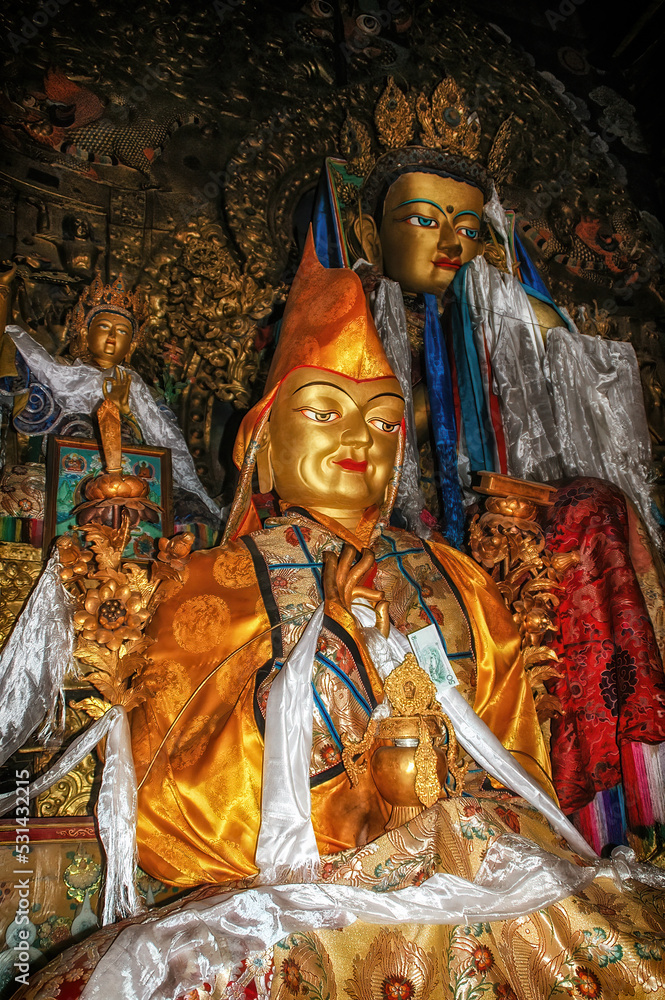 Statues in interior of Tibetan Sera monastery