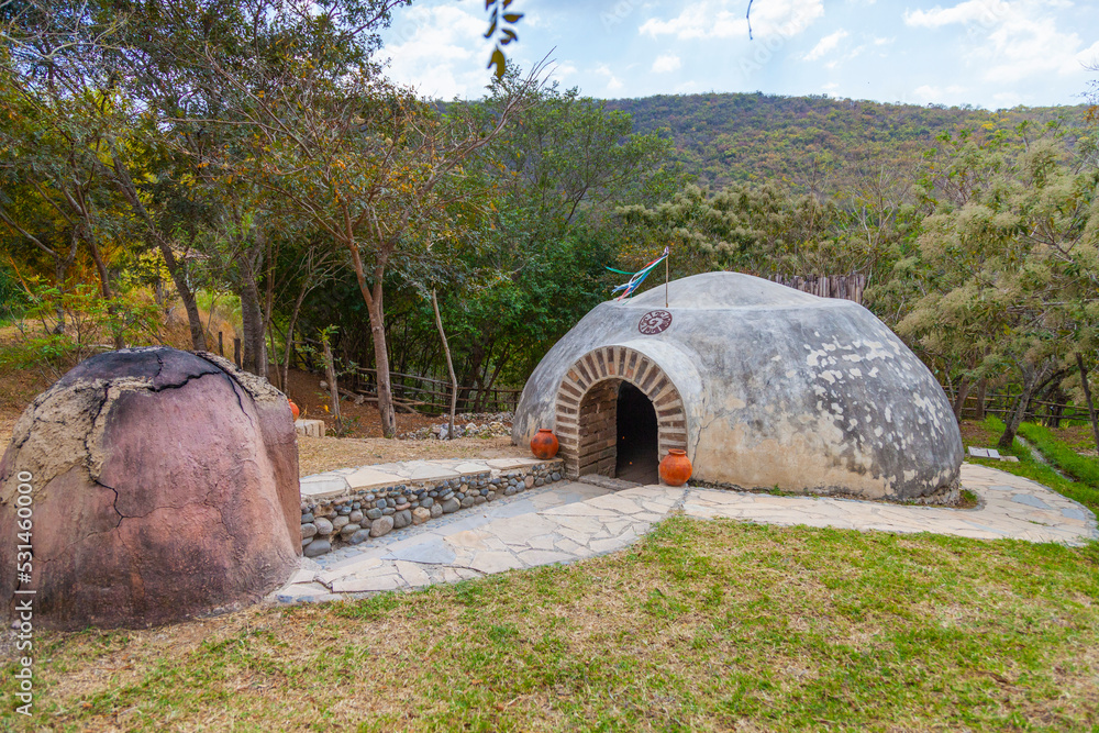 Temazcal, Baño de vapor prehispánico, Chiapas, México Stock Photo ...