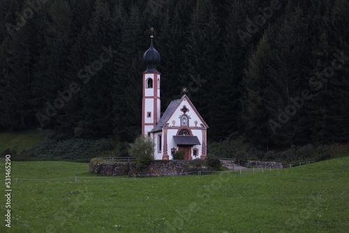 Obraz na płótnie church in the mountains, San Giovanni in Ranui, Alto Adige w salonie