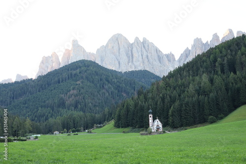 Obraz na płótnie church in the mountains, San Giovanni in Ranui, Alto Adige w salonie