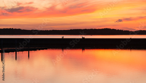Coucher de soleil, lac du Parc naturel régional de la forét d'Orient, 10, Aube © JAG IMAGES