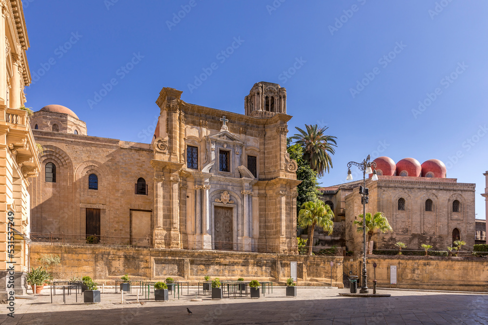 Fototapeta premium Palermo, Italy - July 7, 2020: View from Bellini Square, the Church of Santa Maria dell'Ammiraglio known as the Martorana Church, the Church of San Cataldo in the center of Palermo, Sicily