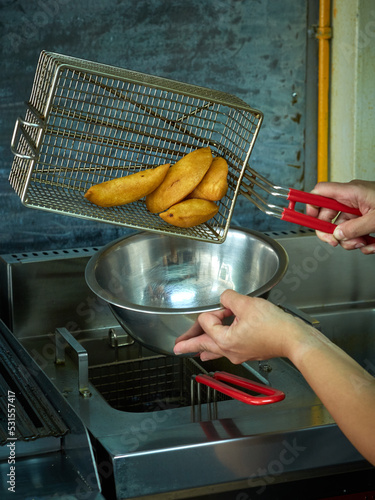 Empanadas venezolanas en freidora