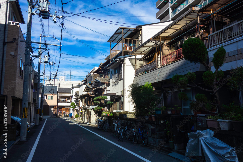 Naklejka premium 大阪の下町の風景