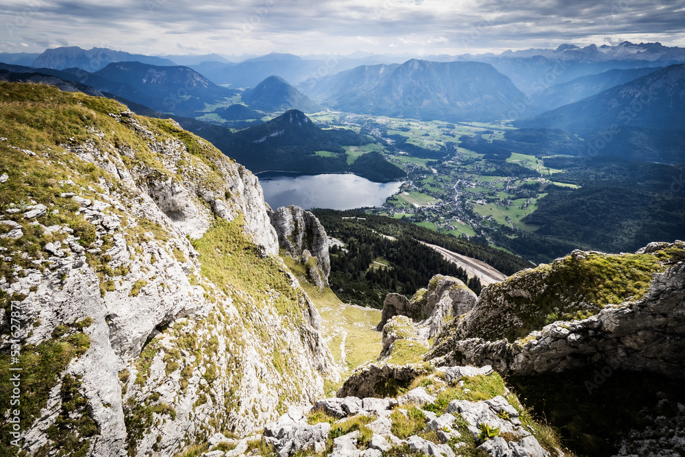 Breathtaking view of Altaussee and the Altausseer See (Lake Aussee) from the summit of the Loser mountain, Ausser Land, Salzkammergut, Styria, Austria