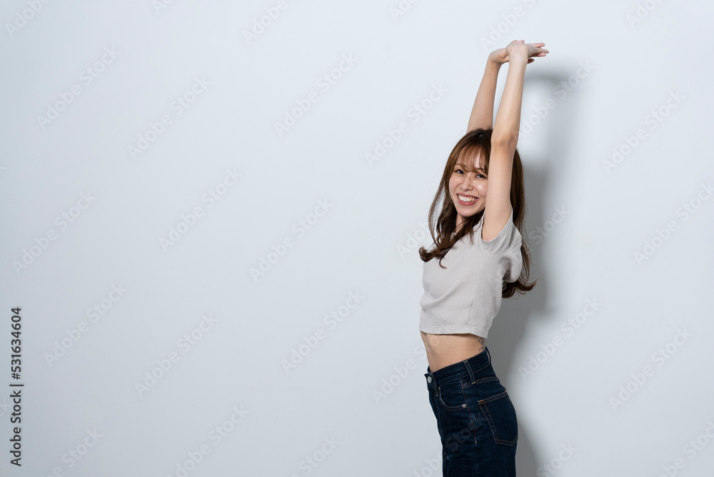 ストレッチをする女性 ストレッチをする女性