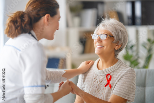 Картината върху платно patient listening to doctor