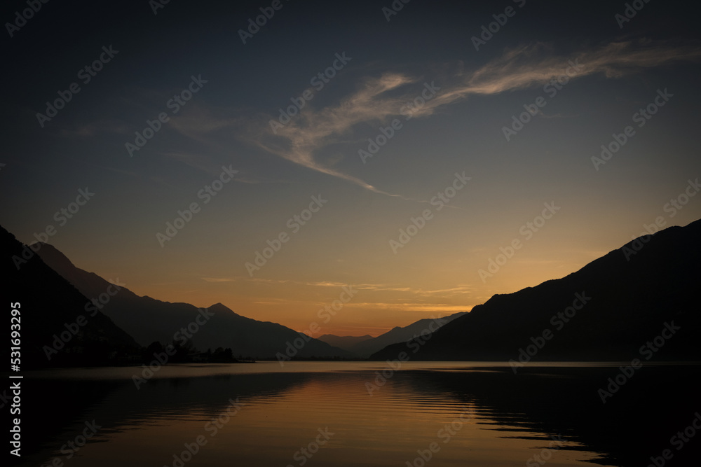 Tramonto invernale sul lago di Como