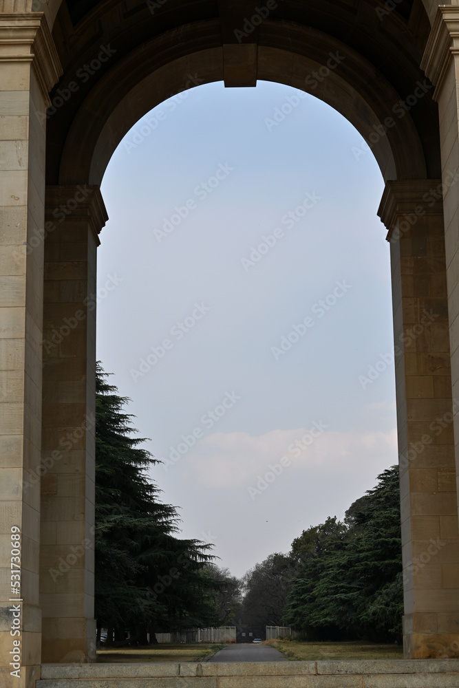 South Africa, Joahnnesburg, 17-09-22, An angel on top of an arch monument at the Anglo-Boer War Memorial to commemorate the fallen in the war effort. Taken at the War Museum