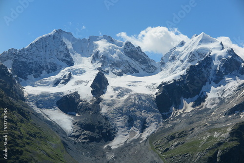 Blick von der Fuorcla Surlej auf die Bernina Gruppe