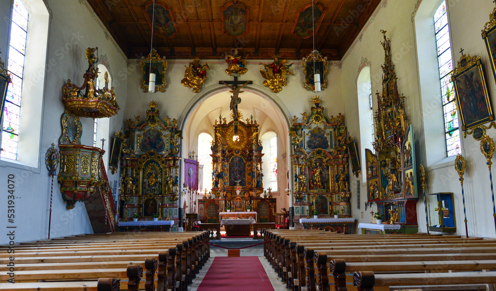 Innenansicht Pfarrkirche Bartholomäberg in der Gemeinde Bartholomäberg in Vorarlberg (Österreich)
