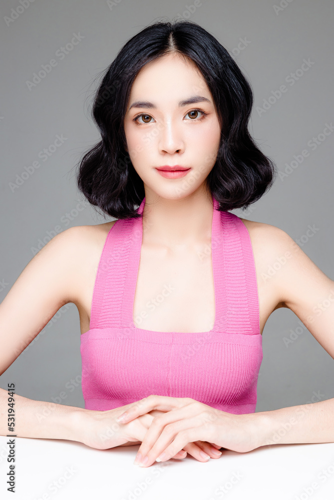 Asian woman short hair with Perfect clean fresh skin. Cute female model  with natural makeup and sparkling eyes on grey isolated background. Facial  treatment, Cosmetology, beauty Concept. Stock Photo | Adobe Stock